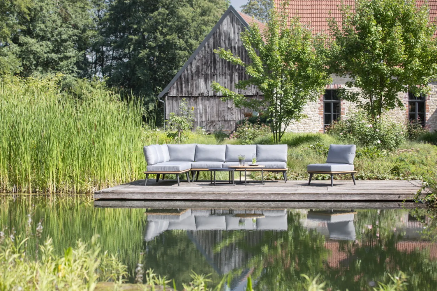 sandy|gartenstuhl-loungesessel-eckelement-niehoff-serra-teakholz-aluminium-serra_set2.jpg